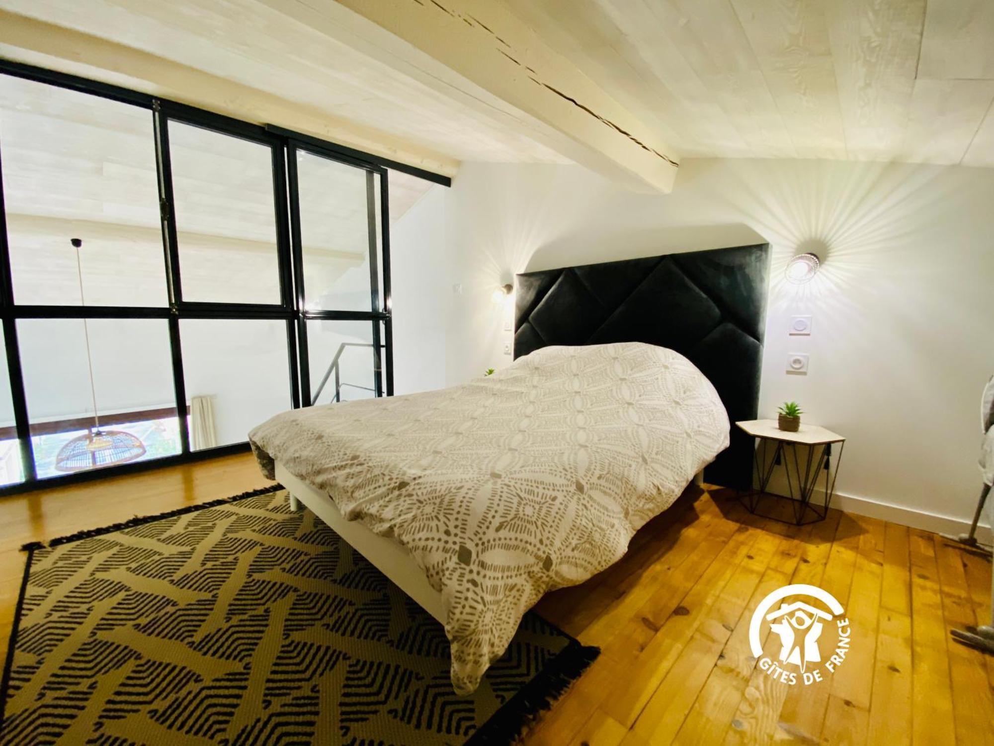 Loft Cocon Climatise - Imprenable Vue Sur Le Chateau Comtal Apartment *